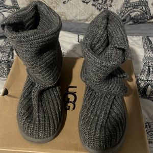 Woman’s Ugg size 7